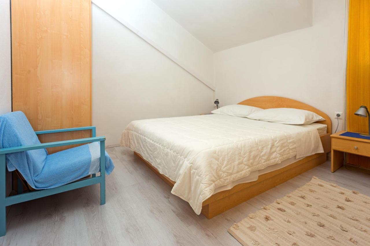 Apartments Dora ฮวาร์ ภายนอก รูปภาพ