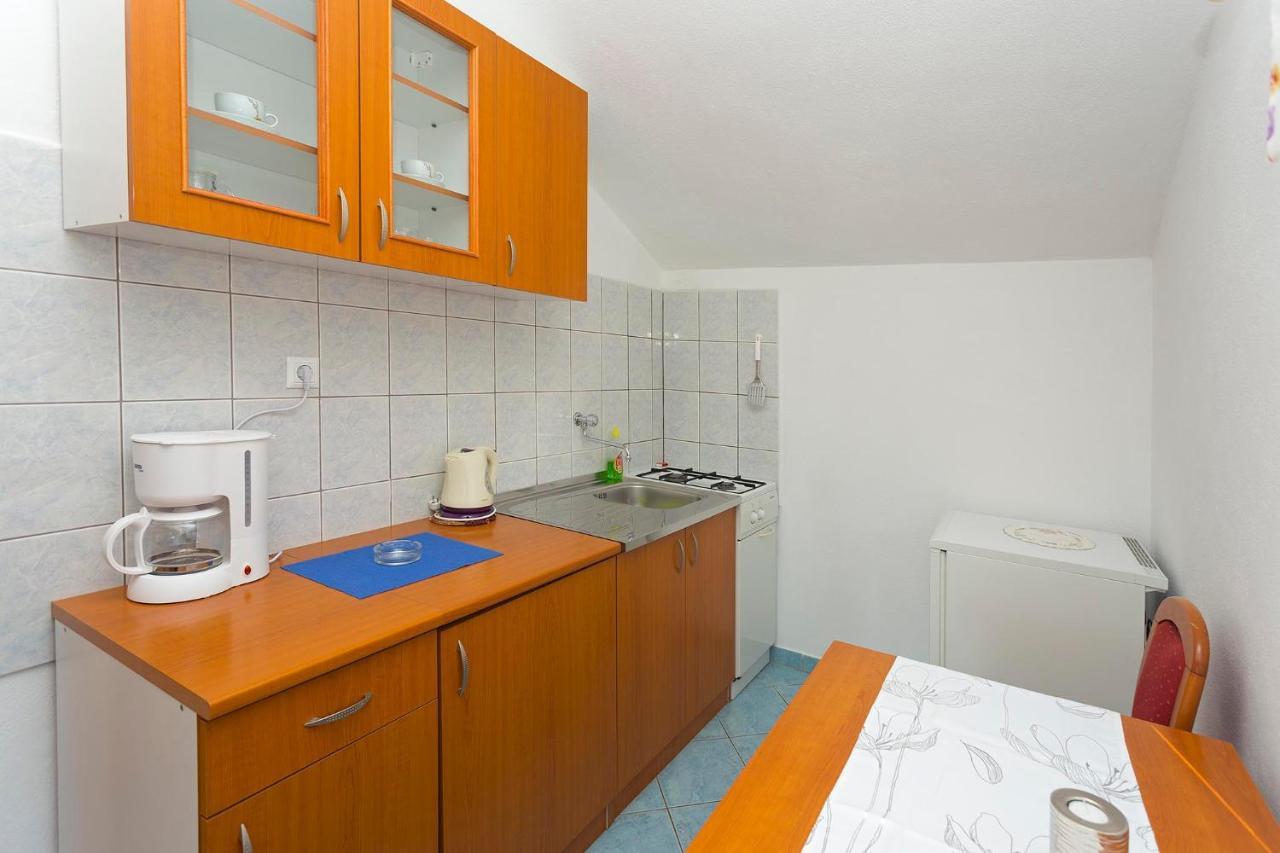 Apartments Dora ฮวาร์ ภายนอก รูปภาพ