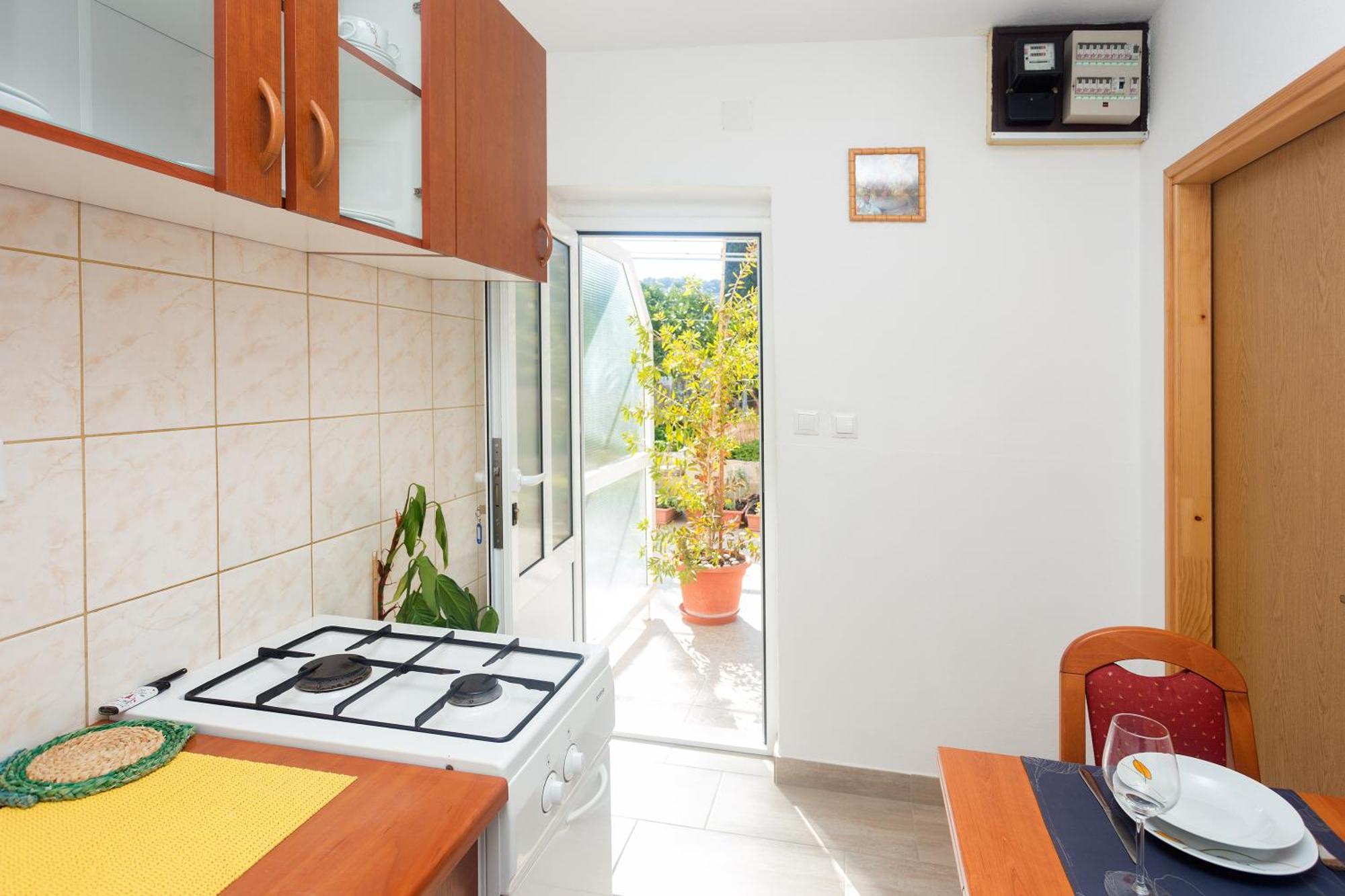 Apartments Dora ฮวาร์ ภายนอก รูปภาพ